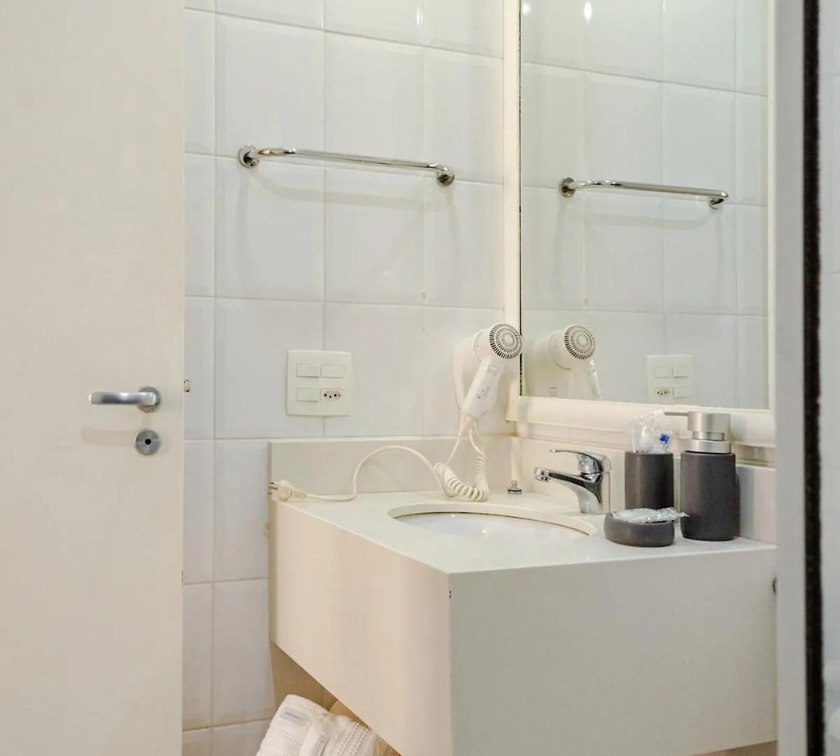 Flat Em Moema - Limpeza Diaria & Estacionamento Apartment Sao Paulo